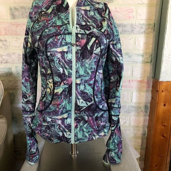Lululemon Find Your Bliss jacket size 8 - Picture 1 of 6